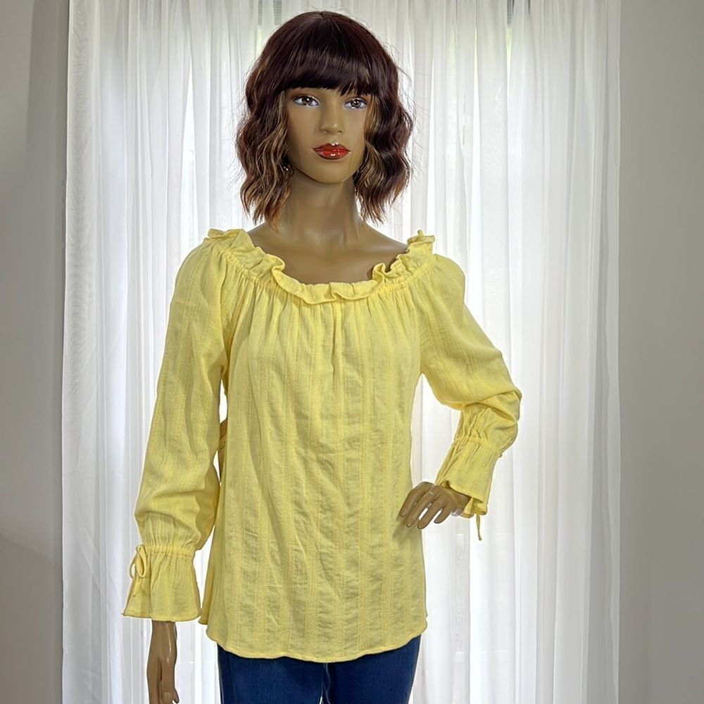 Seven7 Oversized Small Yellow Beauty!